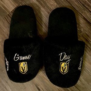 Vegas golden knights slippers size small